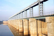 Construction of Spillway, NOF Section & Guide walls of Hippargi Barrage across Krishna river 